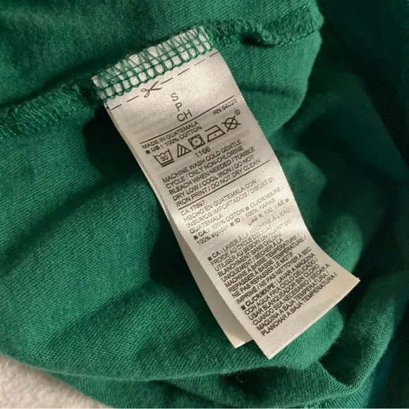 Old Navy Women S SMALL The Easy Tee Top Christmas Elf Holiday Fun Funny Festive - Picture 7 of 10